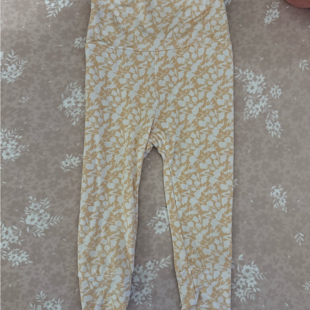 Lou Lou & Company Floral Kids Leggings - Peach